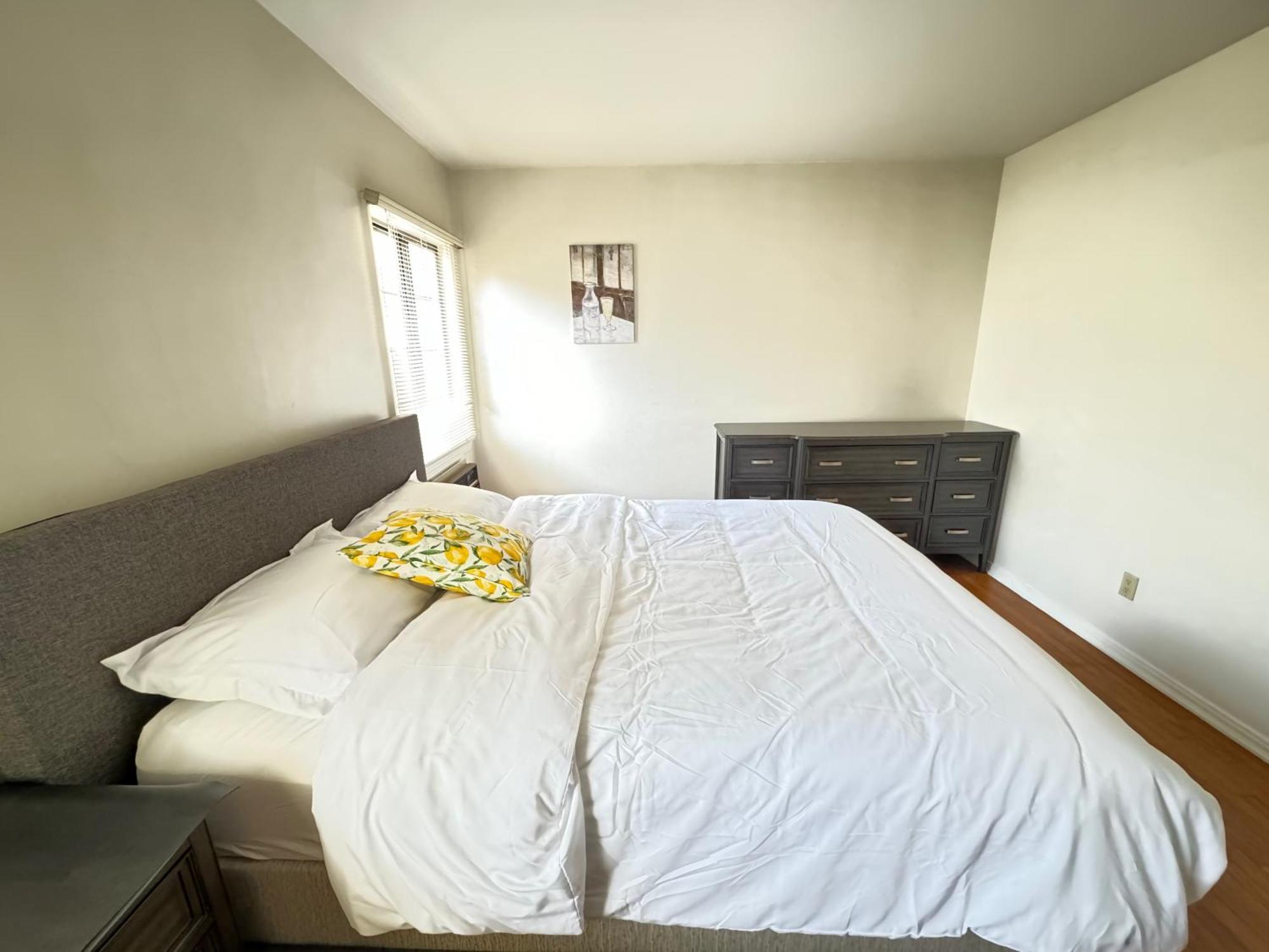 Cozy Home In Prime Location Monterey Park Exterior foto